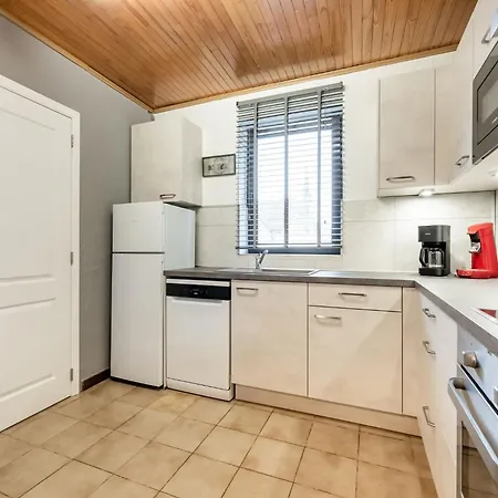 With Garden, Lessive, Cleaning Included